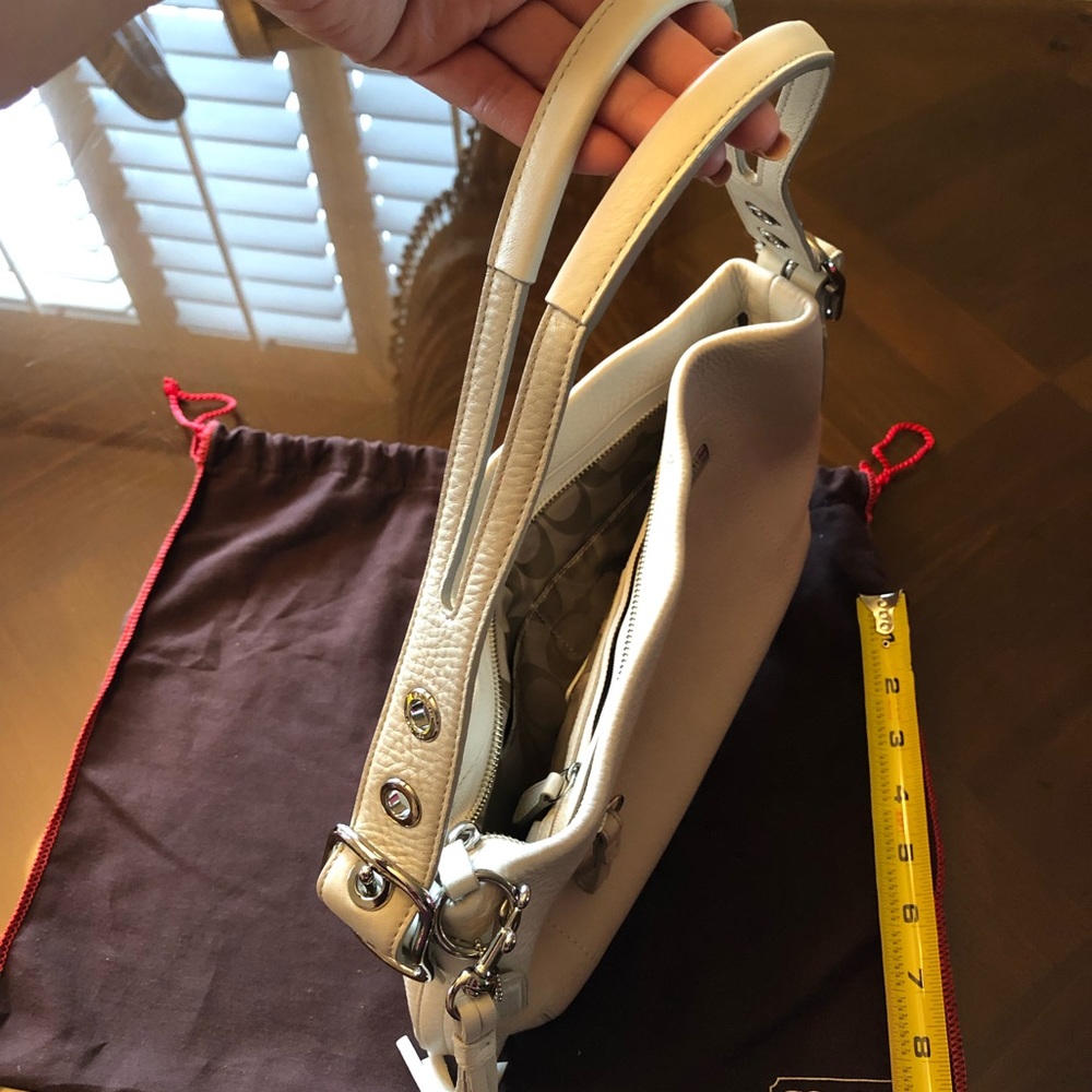 Cream Coach Hobo Purse - Picture 6 of 8
